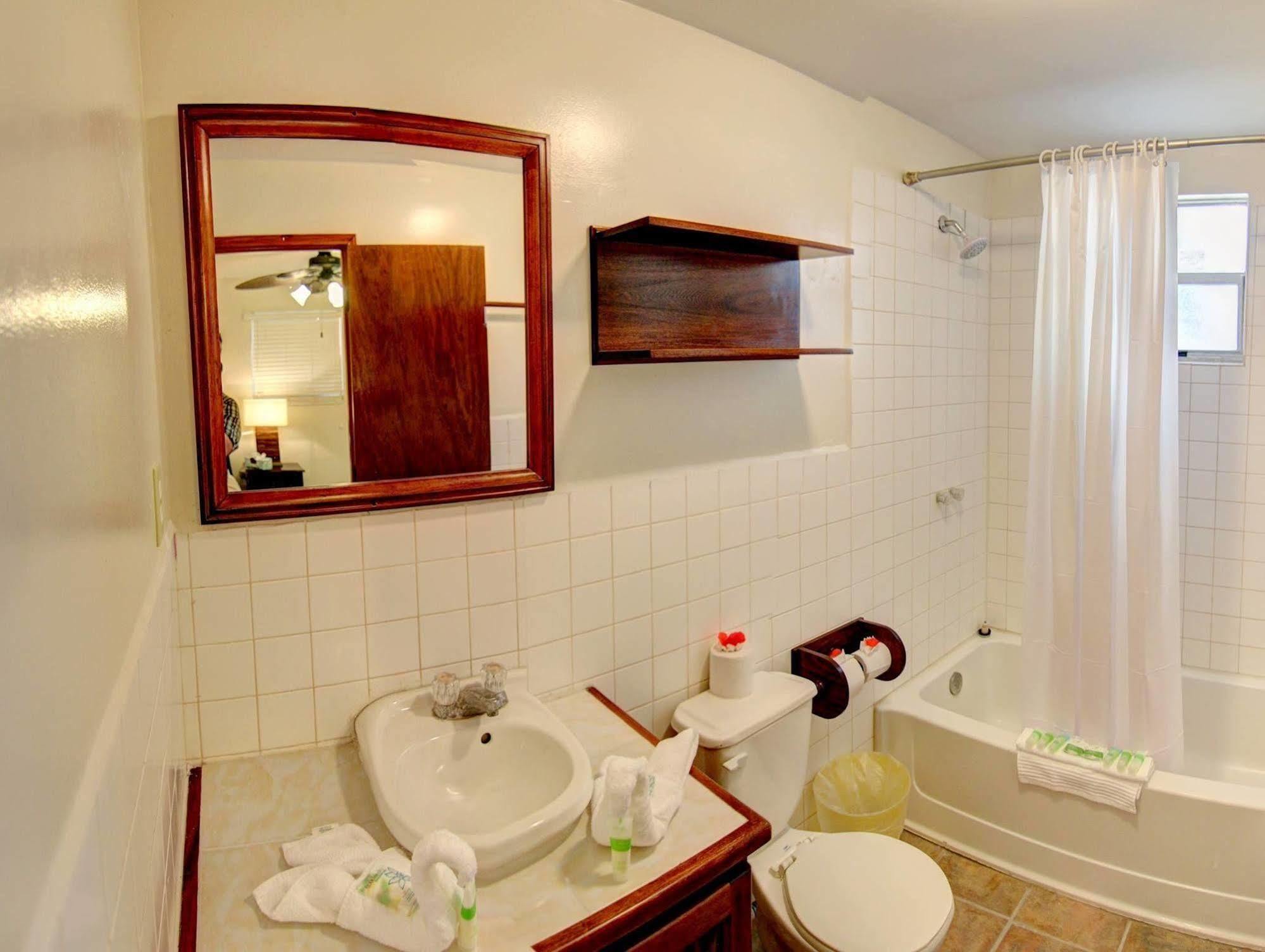 Blackbird Caye Resort Turneffe Atoll Екстериор снимка